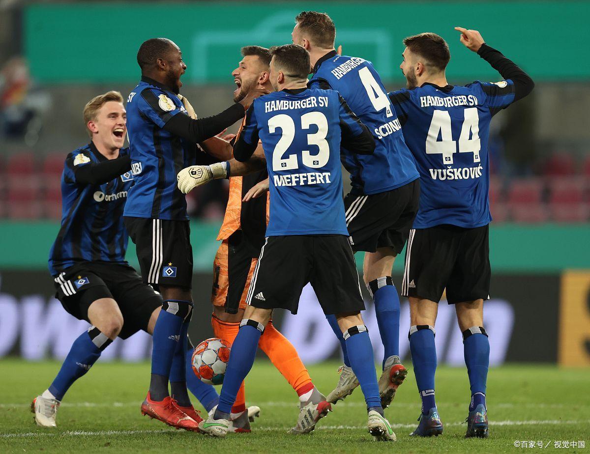 爱游戏注册-包含赛地聚焦：法甲赛前热度飙升，罗马回应争议，悬念犹存，更衣室氛围转暖的词条-爱游戏注册